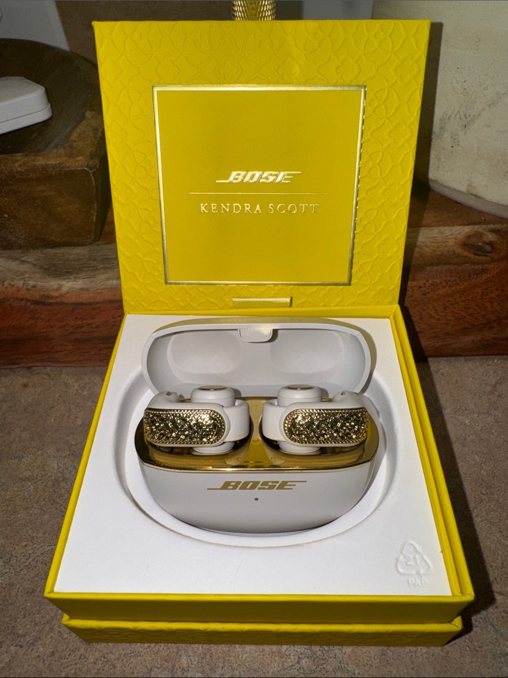 Bose x Kendra Scott Ultra Open Wireless Earbuds Case in White - Gold Filigree